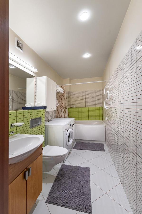 Panoramic City Centre Apartment By Polo Apartments คอนัส ภายนอก รูปภาพ